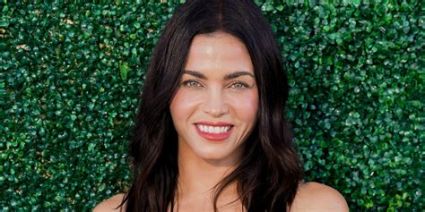 Jenna Dewan goes completely nude for photo shoot